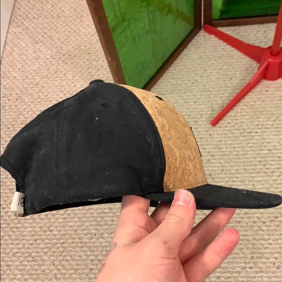 10trees hat - Picture 2 of 6